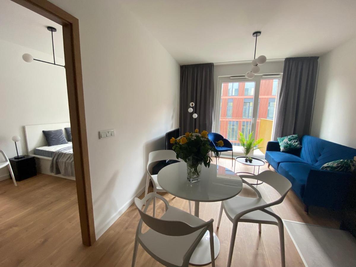 Apartamenty Fuzja - Komfortowe Mieszkania Blisko Centrum Lodzi Garaz Exterior foto