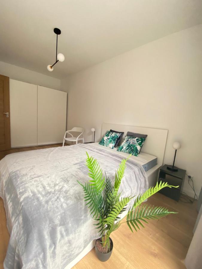 Apartamenty Fuzja - Komfortowe Mieszkania Blisko Centrum Lodzi Garaz Exterior foto